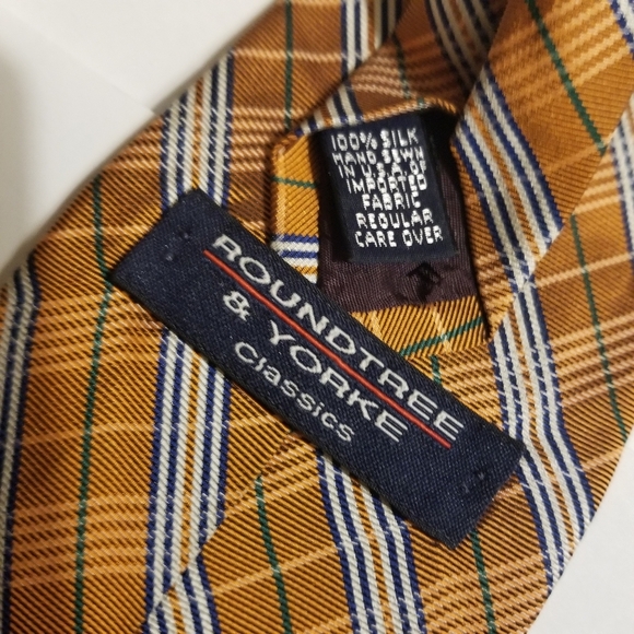 Roundtree Yorke Tie Import Silk Tipped Bar Tac Hand Sewn Weave US Diamond Design - Picture 4 of 10